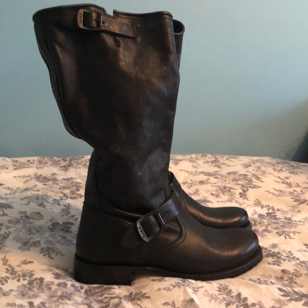 Frye Veronica slouch ( never worn) size 9m